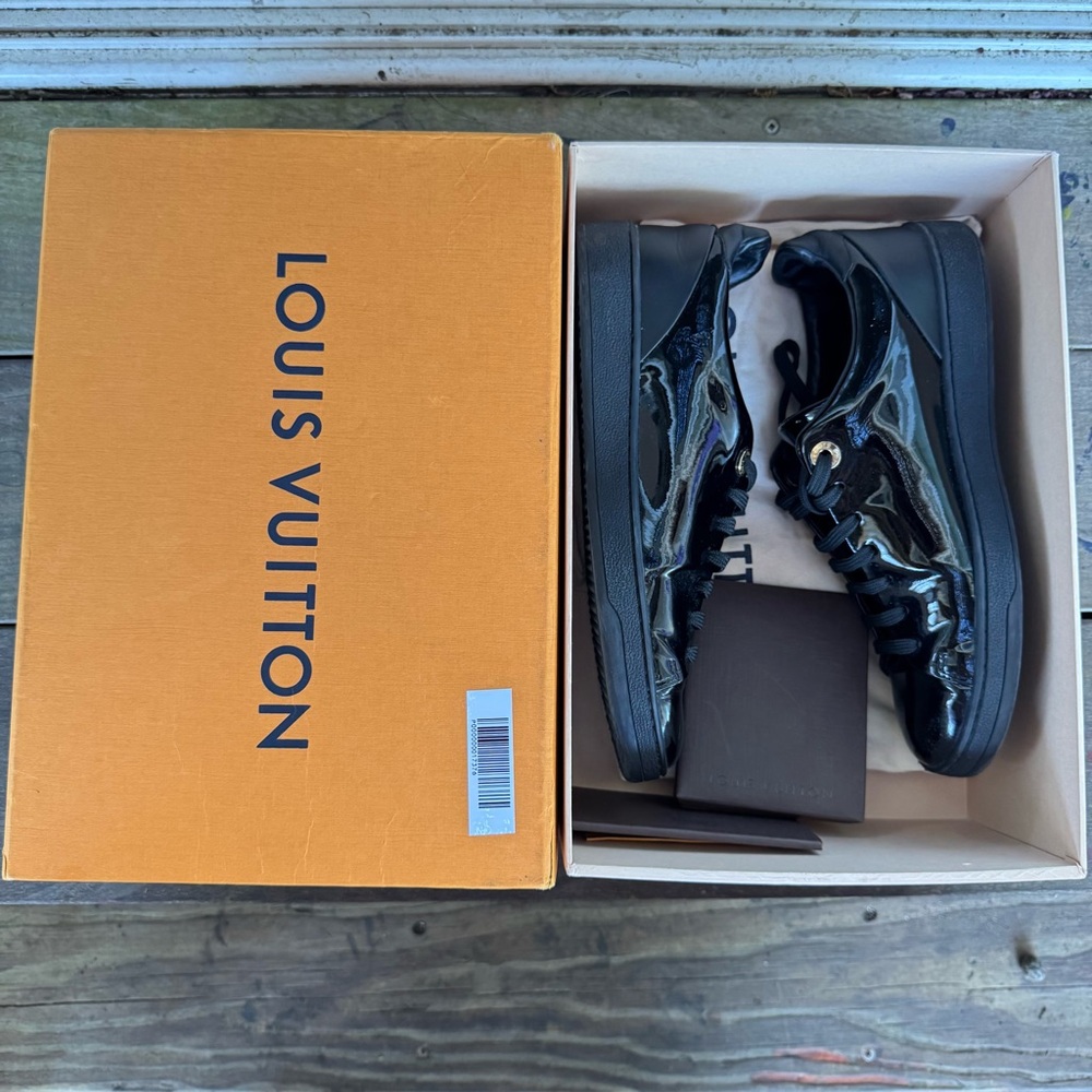 Louis Vuitton Black Patent Leather Low-Top Sneakers with Gold Eyelets - Picture 9 of 9